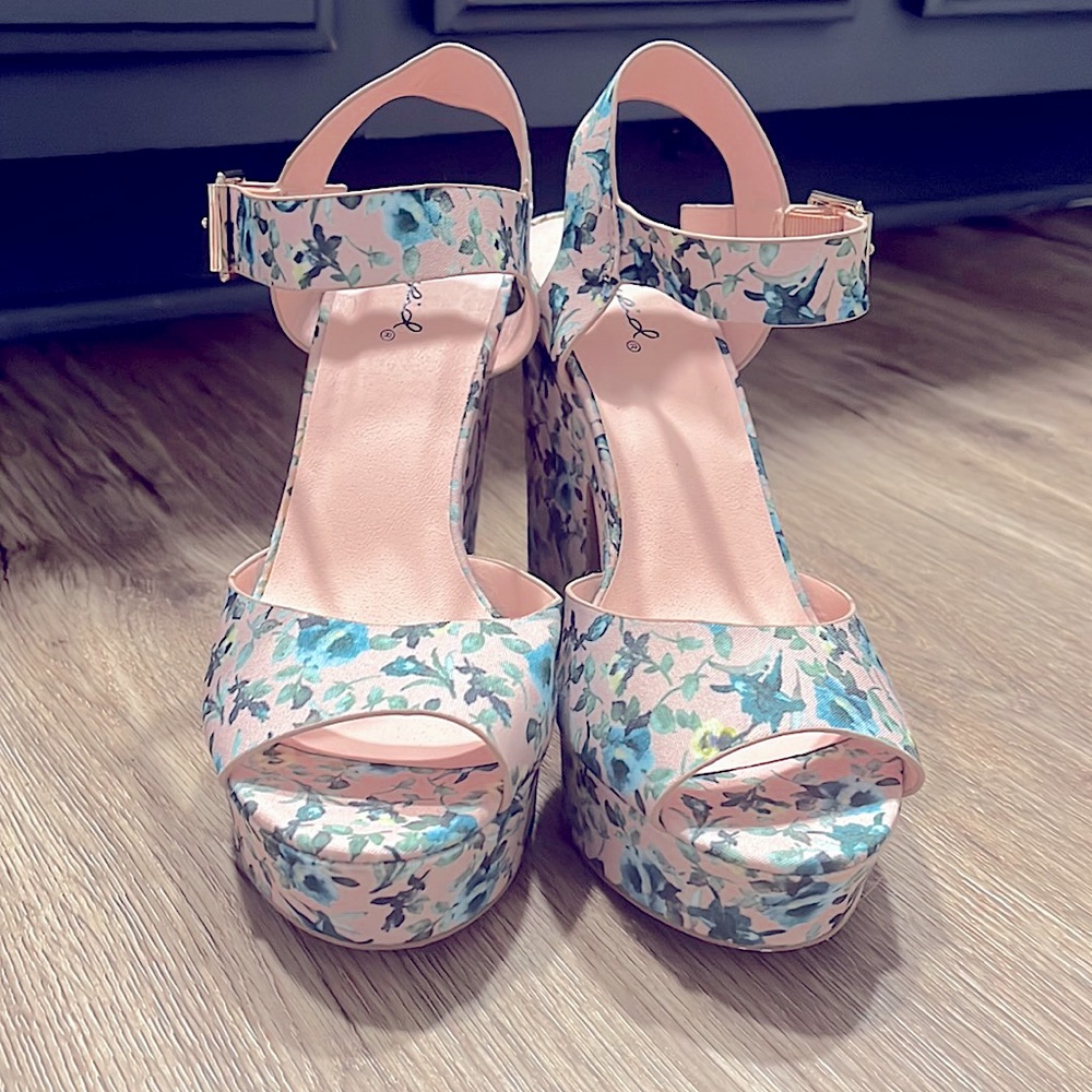 ModCloth Floral High Heels Never Worn